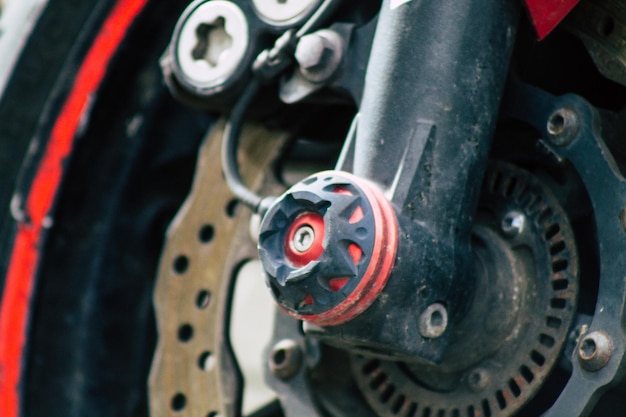 Photo close-up of bicycle wheel