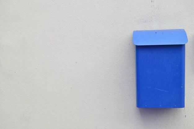 Photo close-up of blue wall