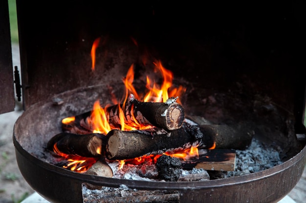 Photo close-up of bonfire