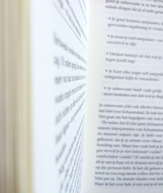 Photo close-up of books on book