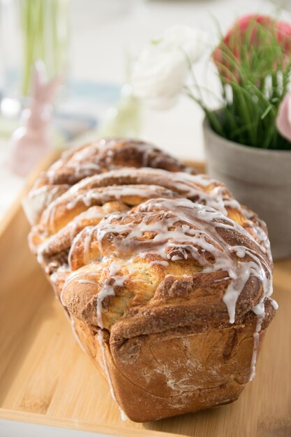 Photo close-up of bread on table