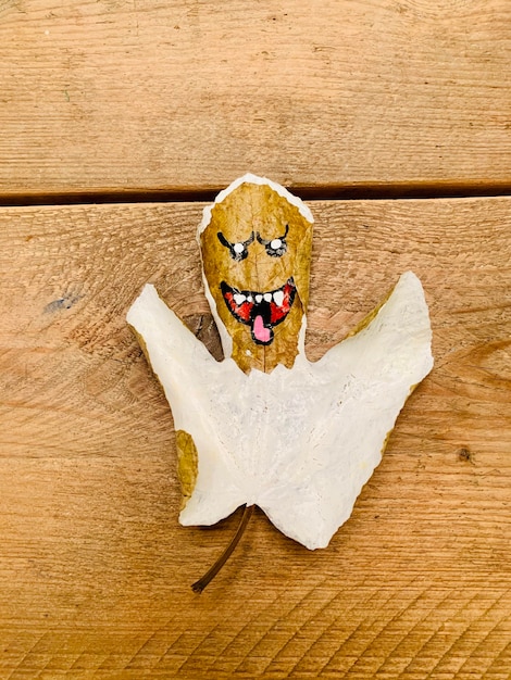 Foto close-up di pane su un tavolo di legno