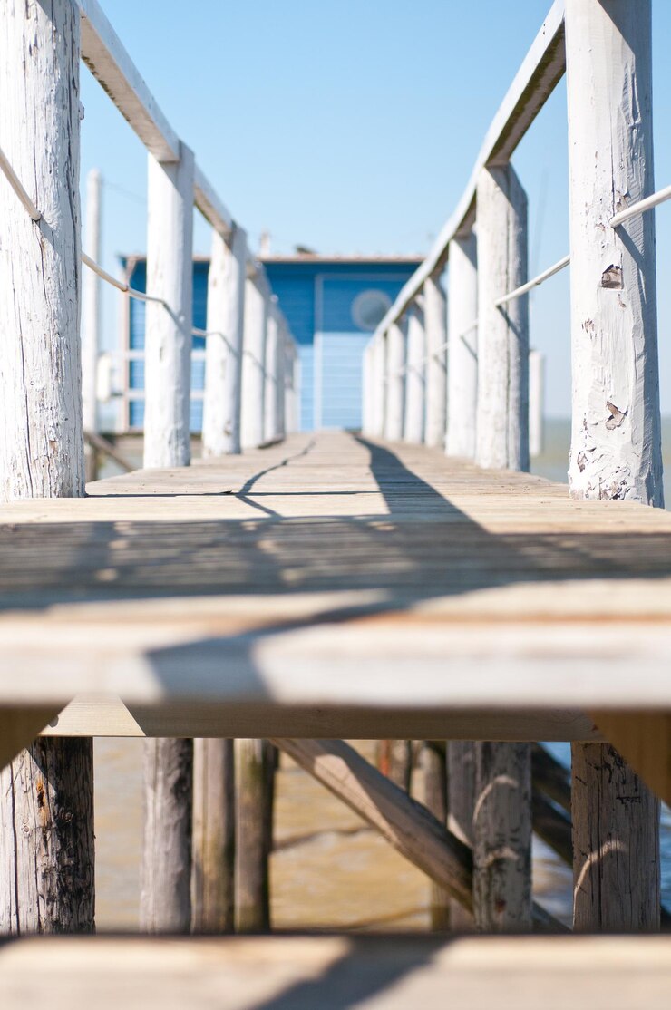 Photo close-up of built structure against clear sky