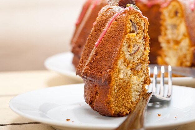 Photo close-up of cake in plate