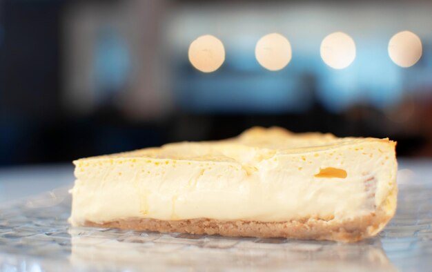 Foto close-up della torta sul tavolo