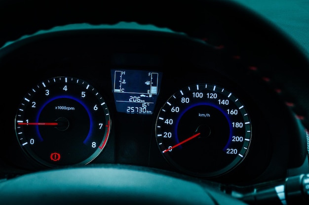 車のダッシュボードのクローズアップ