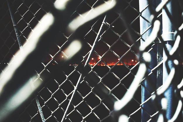Photo close-up of chainlink fence