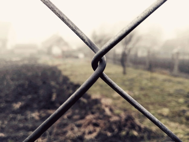 Photo close-up of chainlink fence