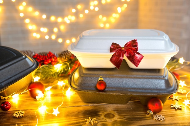 Photo close-up of christmas decoration in box