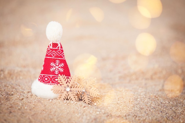 Photo close-up of christmas decoration on sand