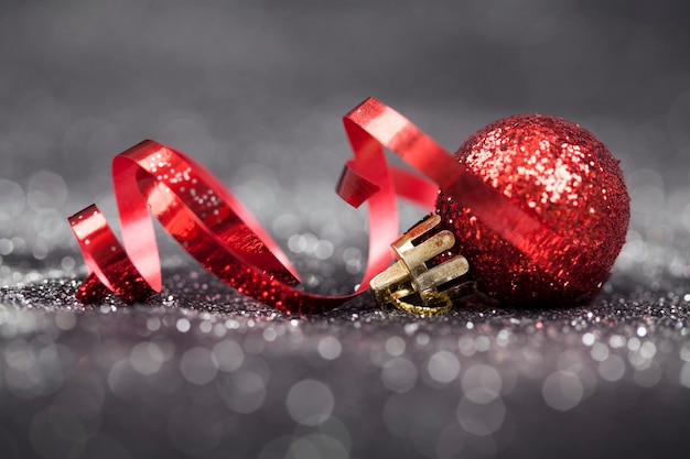 Photo close-up of christmas decoration on table