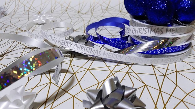 Photo close-up of christmas decorations on table