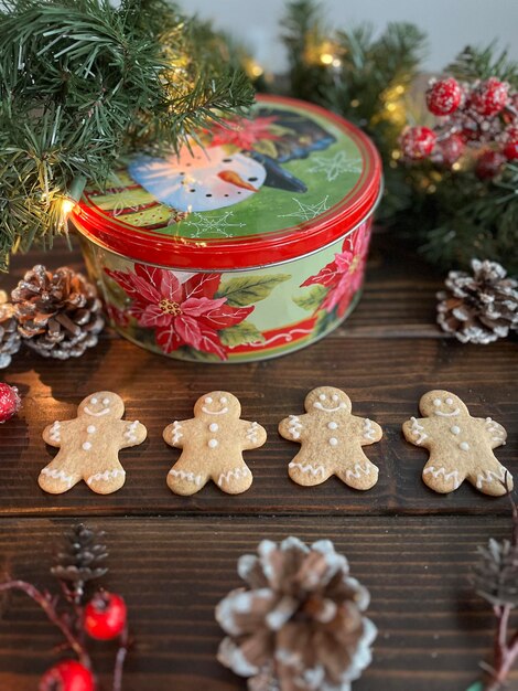 Photo close-up of christmas decorations on table