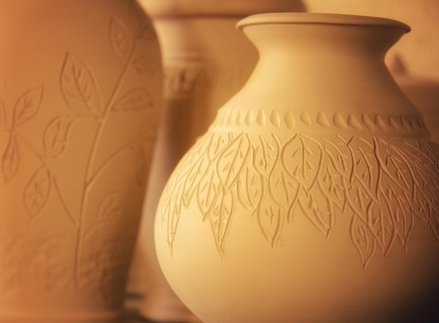 Photo close-up of clay jars