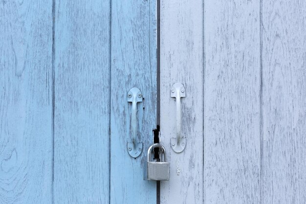 Photo close-up of closed door