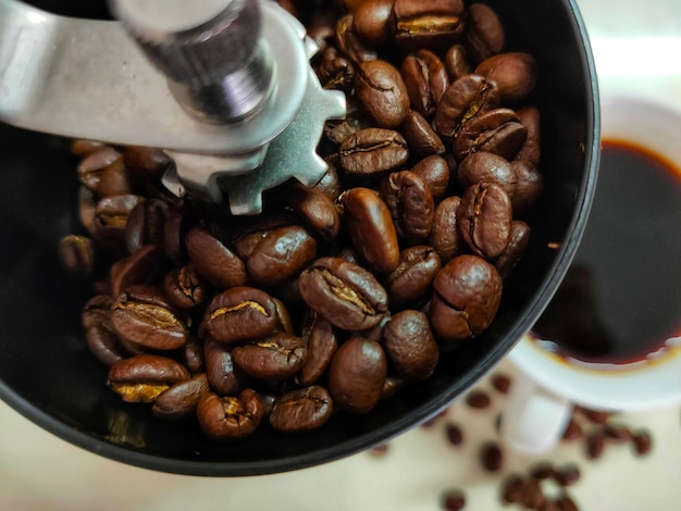 Foto prossimo piano dei chicchi di caffè