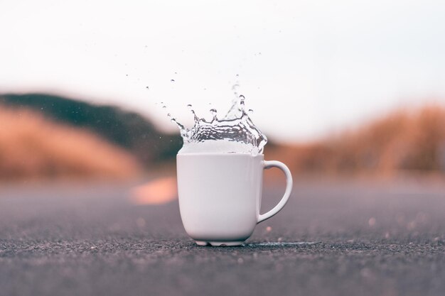 Photo close-up of coffee cup on table