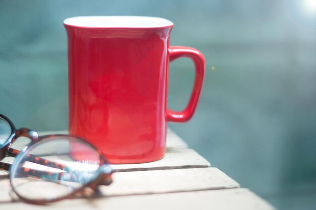 Photo close-up of coffee cup on table