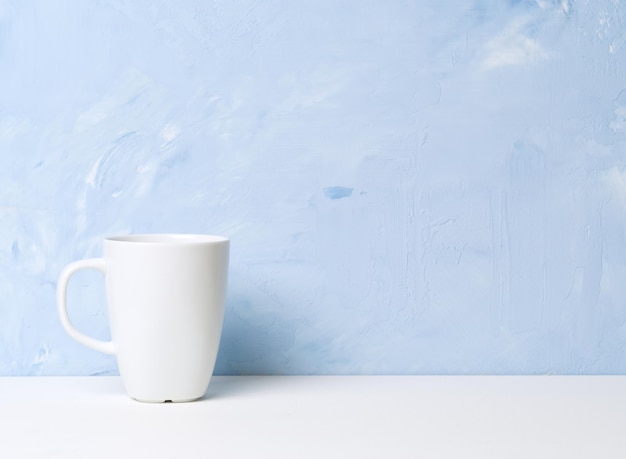 Photo close-up of coffee cup on table