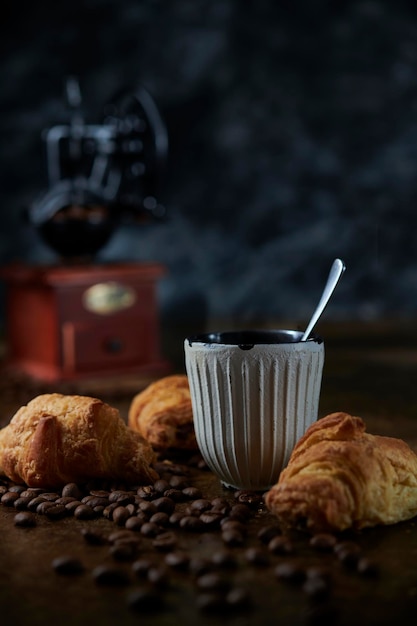 Photo close-up of coffee cup on table