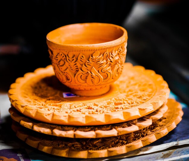 Foto close-up di una tazza di caffè sul tavolo