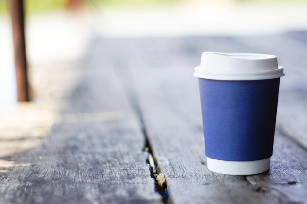 Photo close-up of coffee cup on table