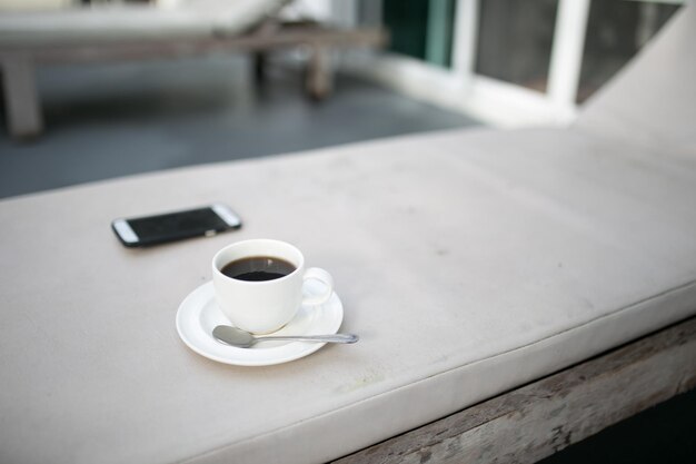 Photo close-up of coffee cup on table