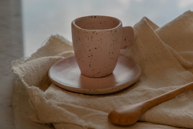 Photo close-up of coffee cup on table