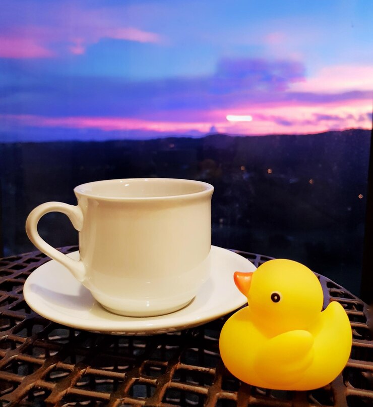 Photo close-up of coffee cup with tea
