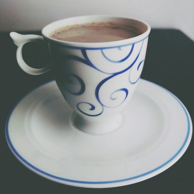 Foto close-up di una tazza di caffè