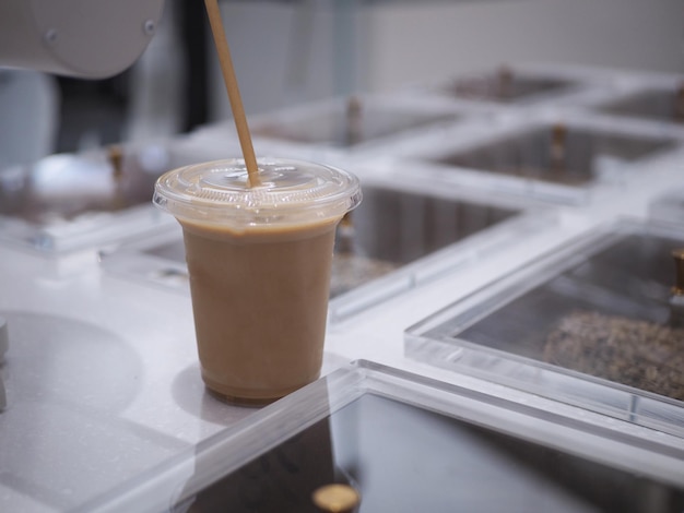 Foto close-up di una bevanda al caffè sul tavolo