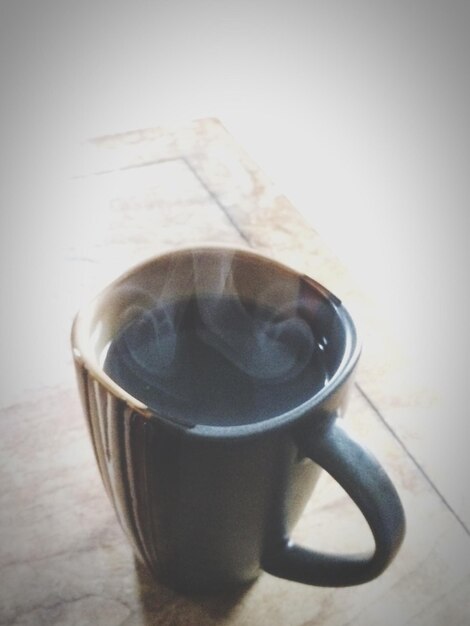 Photo close-up of coffee on floor