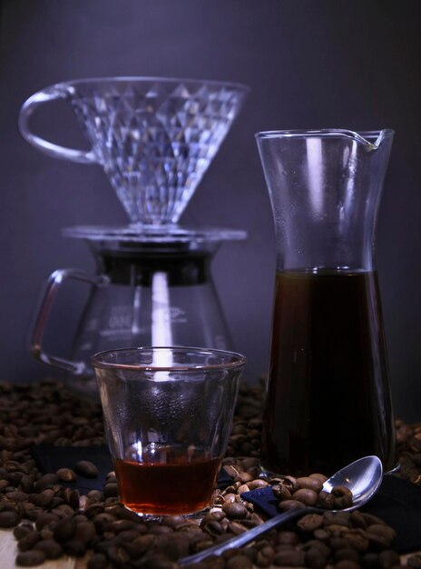 Photo close-up of coffee served on table