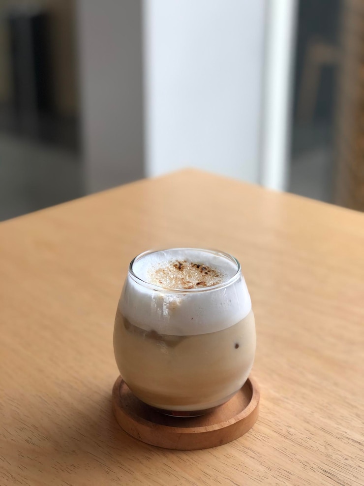 Photo テーブルの上のコーヒーのクローズアップ