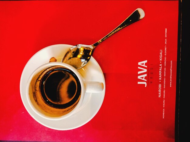 Photo close-up of coffee on table