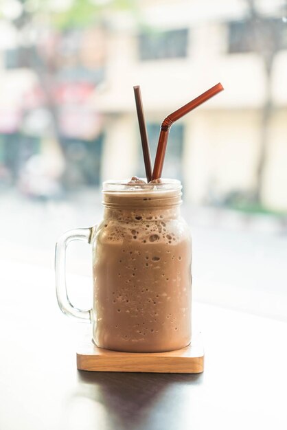 テーブルの上のコーヒーのクローズアップ