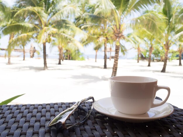 Photo close-up of coffee on table