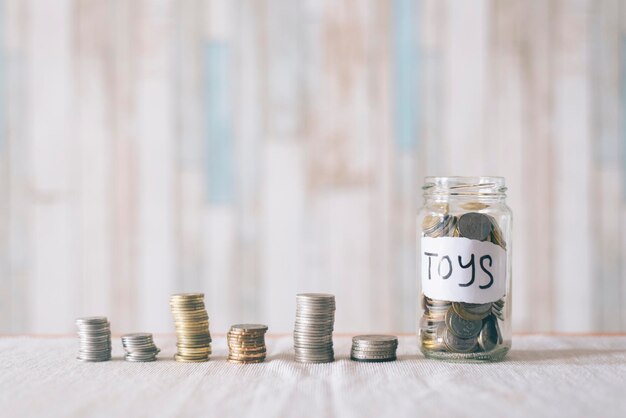 Photo close-up of coins on table