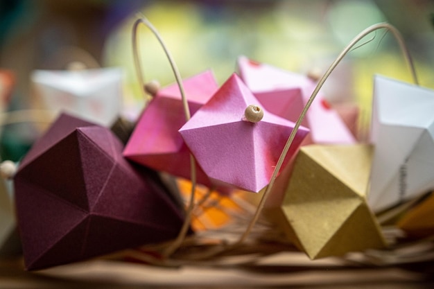 Photo close-up of colorful papers