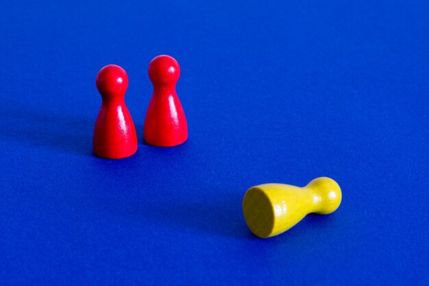 Photo close-up of colorful tokens on table