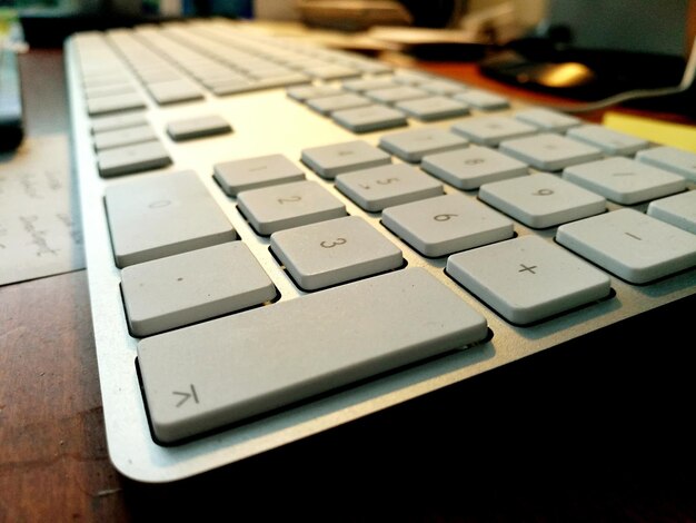 Photo close-up of computer keyboard