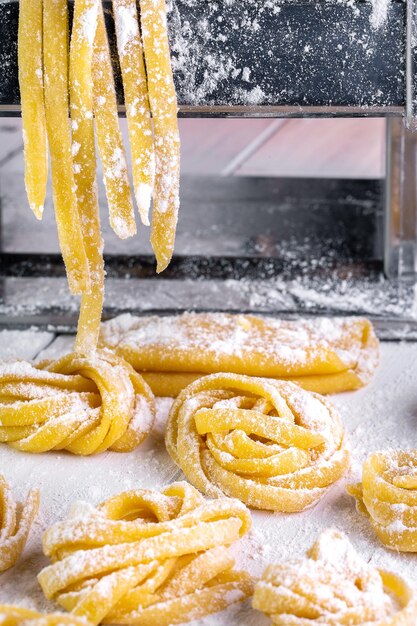 Foto prossimo piano dei biscotti sul tavolo