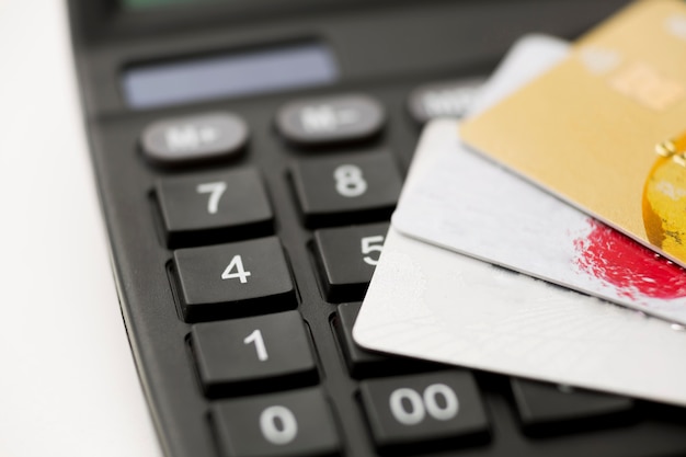 Photo close-up credit cards and calculator