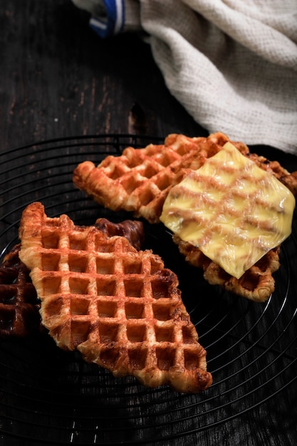 Foto close up croissant wafel (croffle)