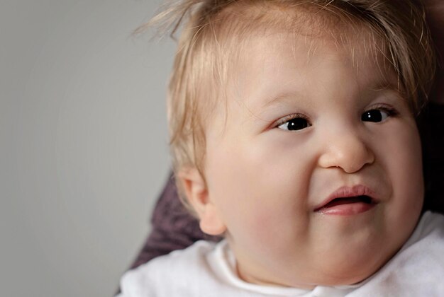 Photo close-up of cute baby boy