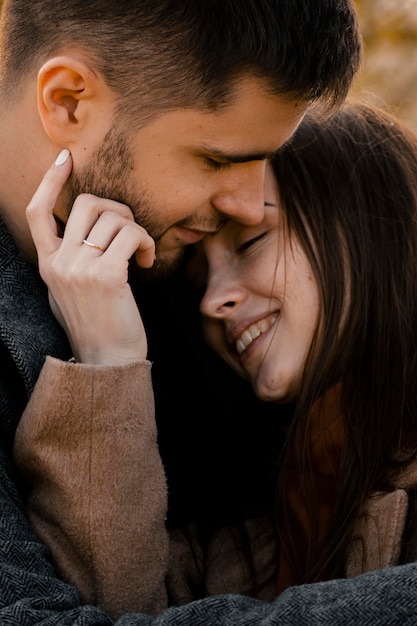 Photo close-up cute smiley couple