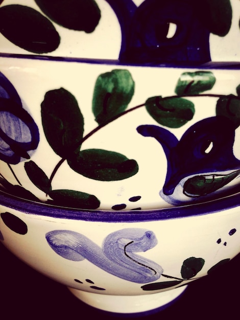 Foto close up di un vaso decorato