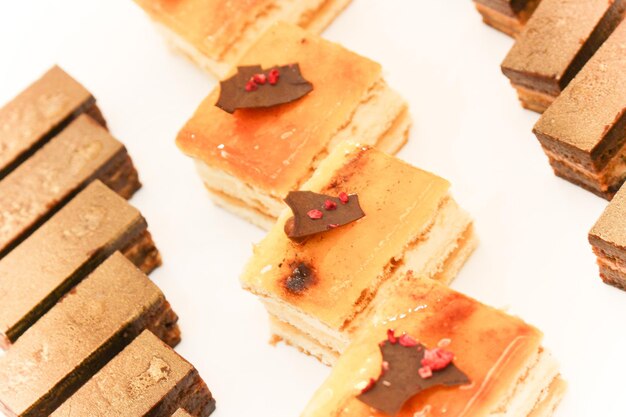 Photo close-up of dessert in plate