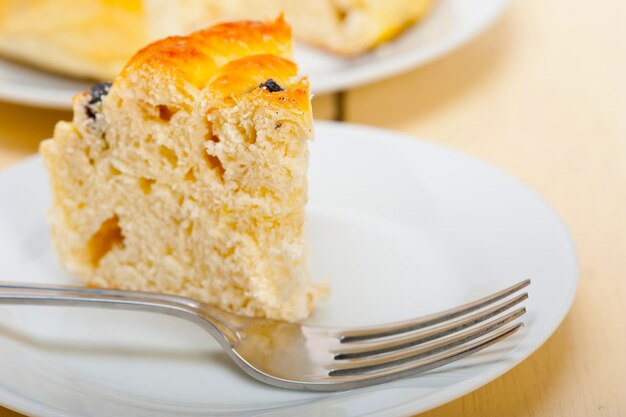 Foto prossimo piano del dessert nel piatto