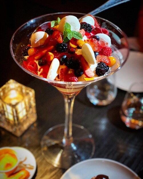 Photo close-up of dessert served on table